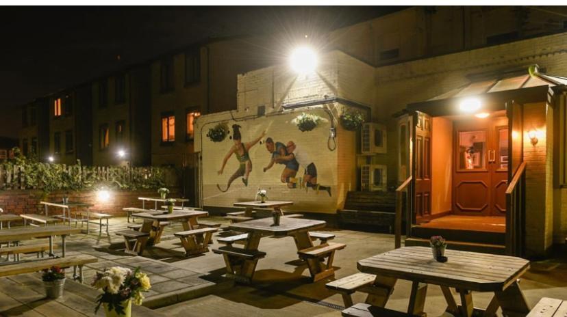 The Albert Hotel & Sports Bar Kingston upon Hull Bagian luar foto